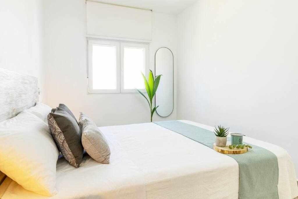 Bungalow Pink Palm Beach Torrevieja Exteriör bild